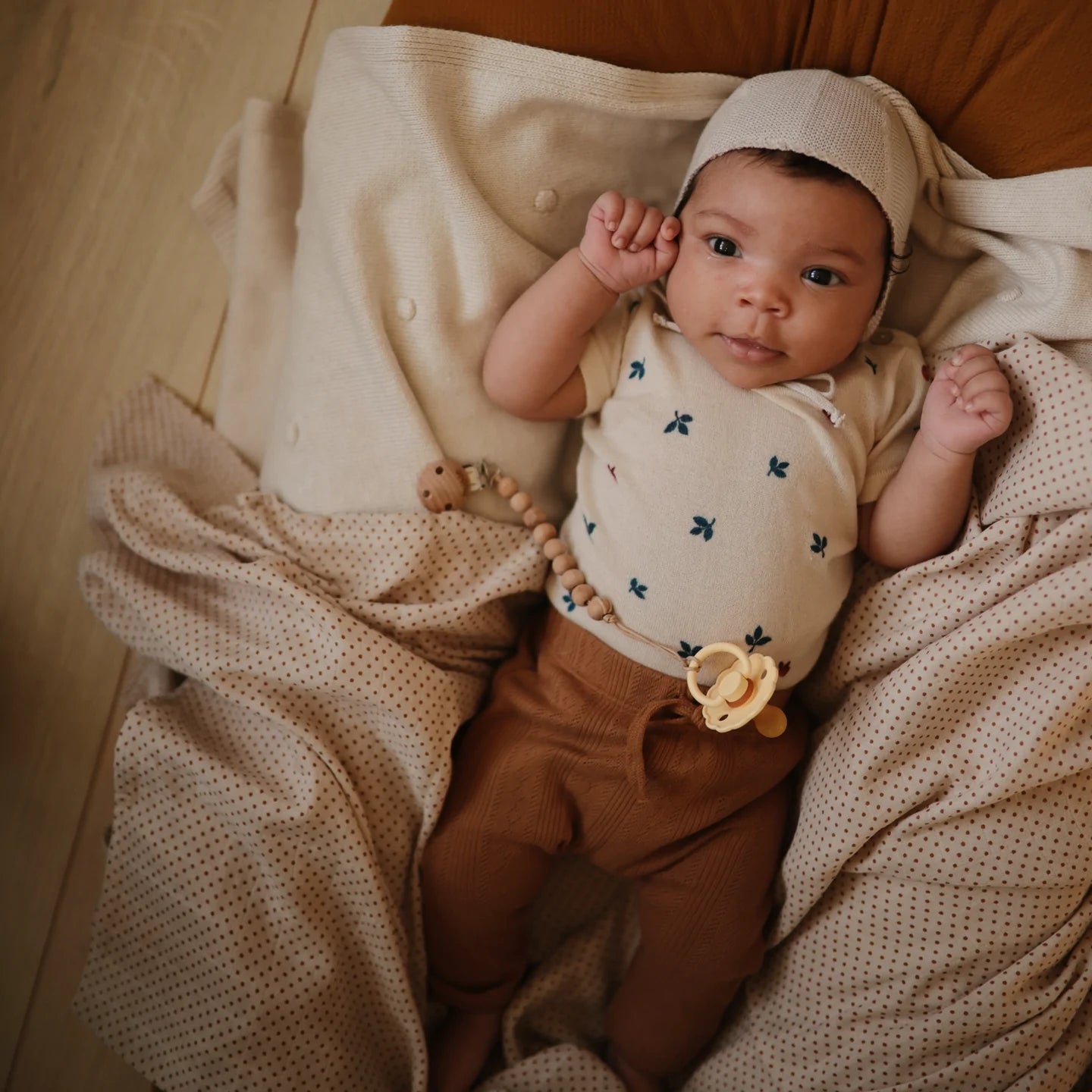 FRIGG Daisy Natural Rubber Pacifier - Pale Daffodil