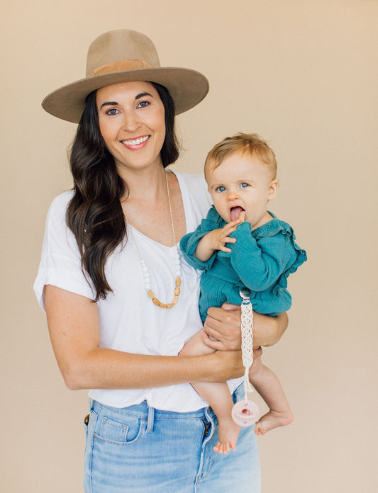 The Harrison Teething Necklace | Moonstone